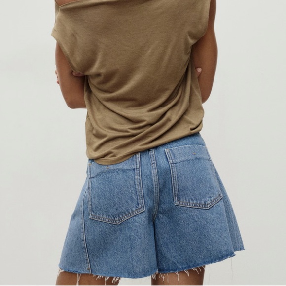 Mango denim shorts - 100% cotton - size 4 - frayed hem and pleat - Picture 4 of 8